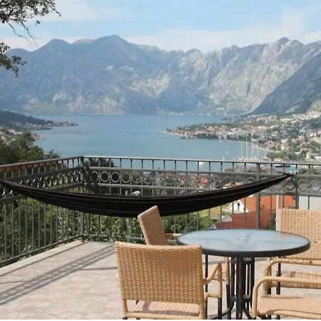 3-Bedroom Apartment With Panoramic Bay Views Kotor Exteriör bild
