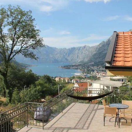 3-Bedroom Apartment With Panoramic Bay Views Kotor Exteriör bild