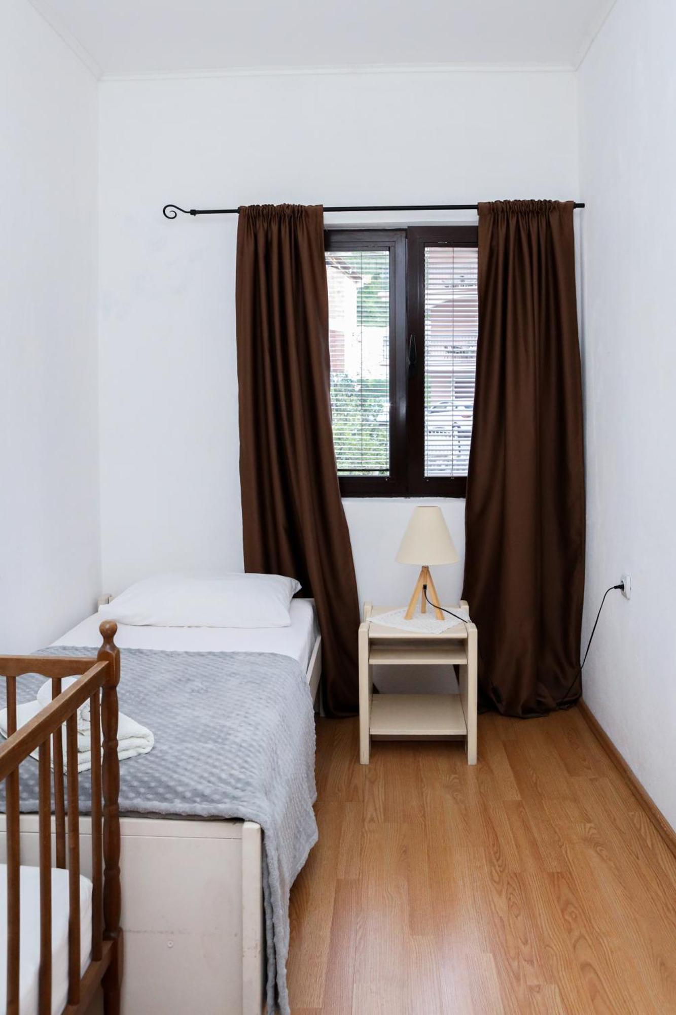3-Bedroom Apartment With Panoramic Bay Views Kotor Exteriör bild